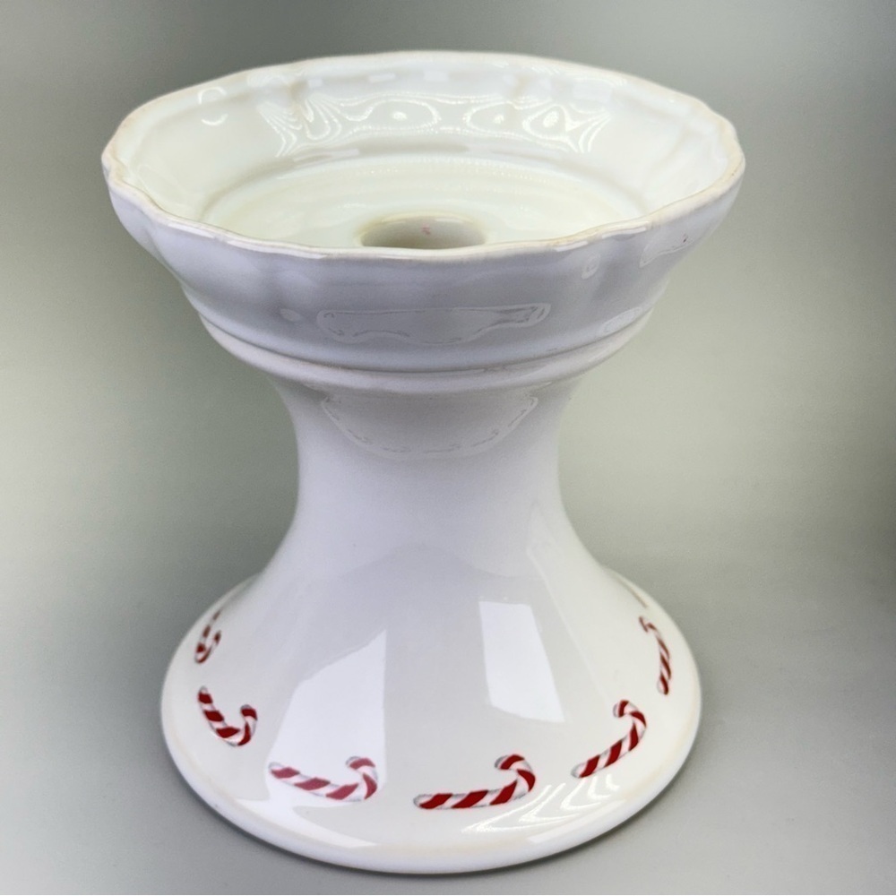 Casafina Portugal The Nutcracker  
Christmas Candy Cane Candleholder